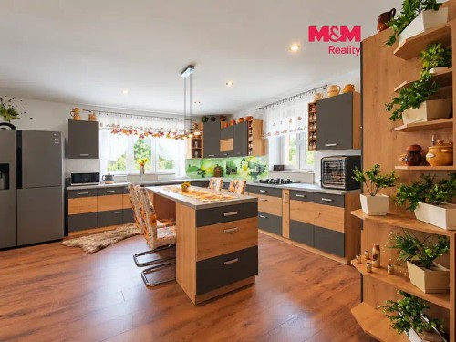 Prodej domu 98 m², pozemek 2933 m²