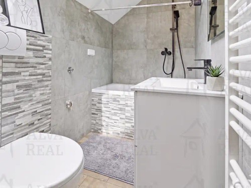 Prodej domu 197 m², pozemek 166 m²