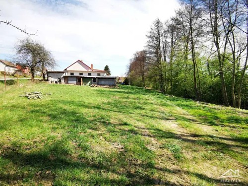 Prodej domu 373 m², pozemek 2498 m²