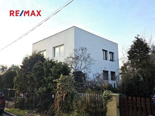 Prodej domu 343 m², pozemek 800 m²