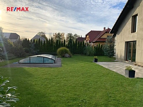 Prodej domu 231 m², pozemek 1010 m²