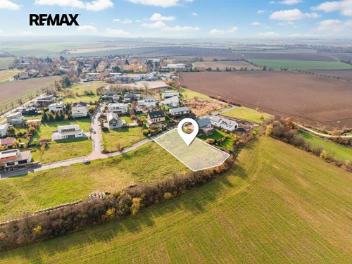 Prodej stavebního pozemku 1760 m²