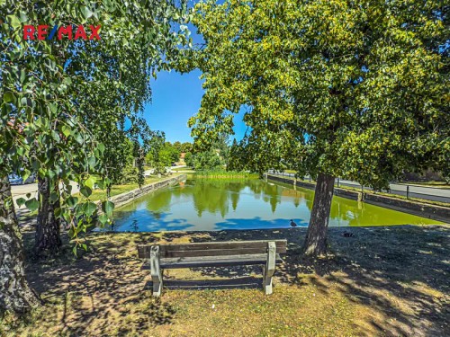 Prodej domu 378 m², pozemek 1049 m²