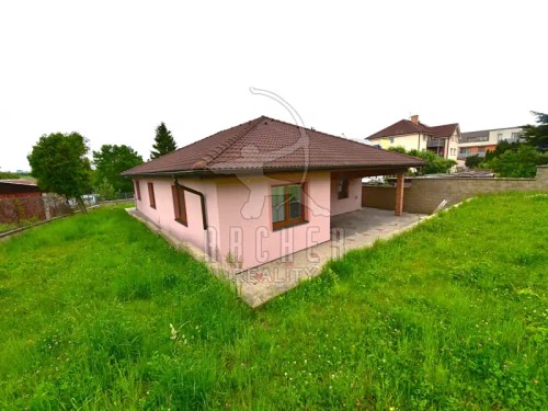 Prodej domu 240 m², pozemek 715 m²