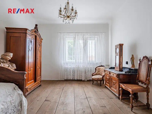 Prodej domu 220 m², pozemek 993 m²