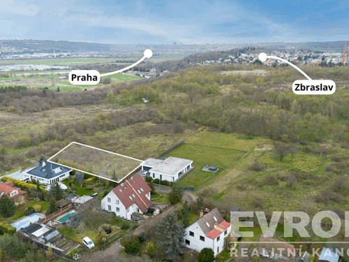 Prodej stavebního pozemku 1010 m²
