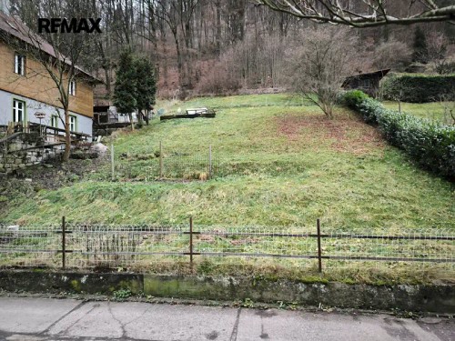 Prodej stavebního pozemku 1057 m²