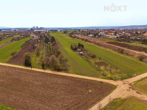 Prodej stavebního pozemku 2814 m²