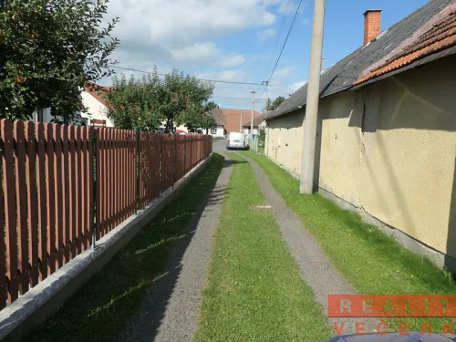 Prodej stavebního pozemku 1238 m²