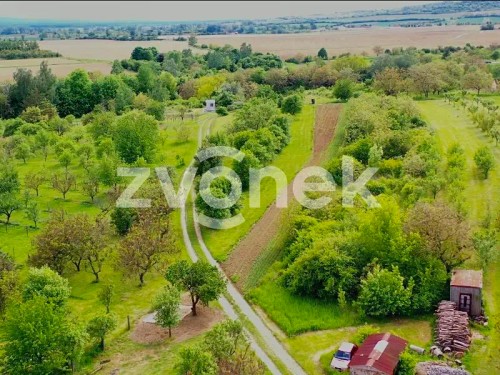 Prodej stavebního pozemku 2143 m²