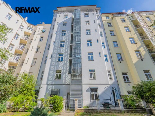 Prodej bytu 1+1 56 m²