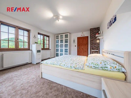 Prodaná  chata 200 m², pozemek 1966 m²