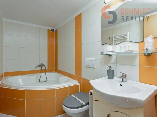 Prodej domu 450 m², pozemek 637 m²