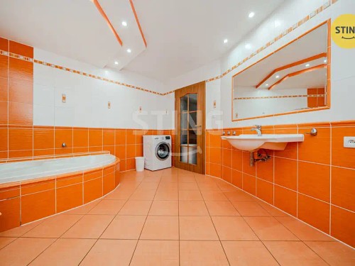 Prodej domu 181 m², pozemek 3013 m²