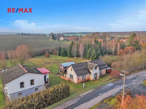 Prodej stavebního pozemku 1616 m²