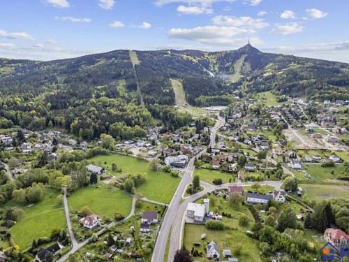 Prodej stavebního pozemku 2518 m²