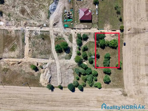Prodej stavebního pozemku 853 m²