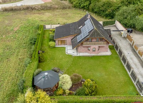 Prodej domu 330 m², pozemek 992 m²