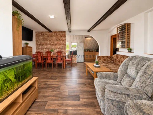 Prodej domu 213 m², pozemek 1191 m²