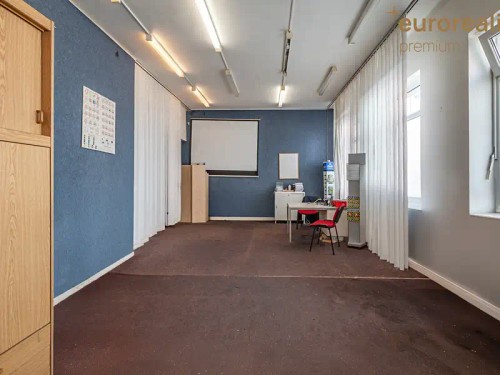Prodej domu 360 m², pozemek 11 m²