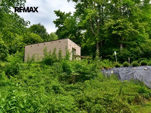 Prodej stavebního pozemku 875 m²