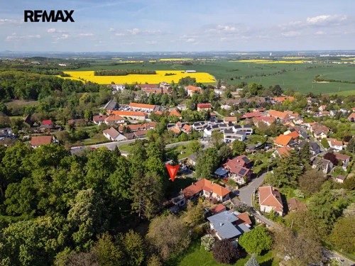 Prodej stavebního pozemku 800 m²