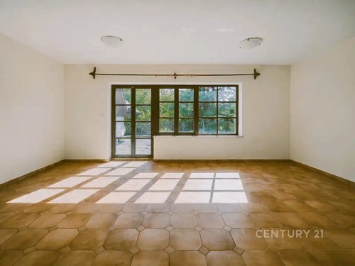 Prodej domu 378 m², pozemek 1900 m²
