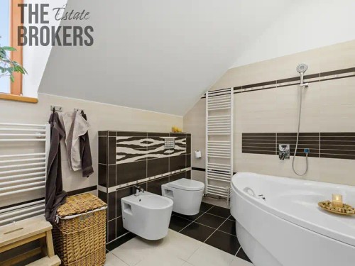 Prodej domu 218 m², pozemek 583 m²