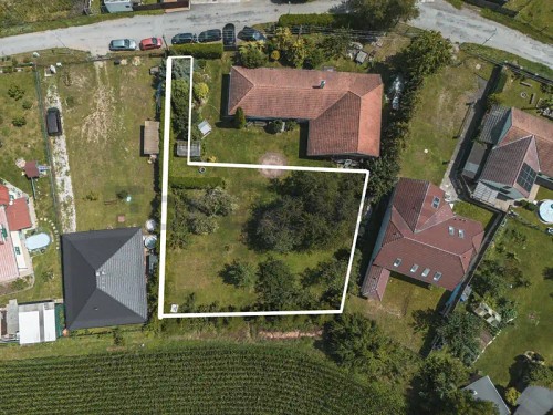 Prodej stavebního pozemku 950 m²