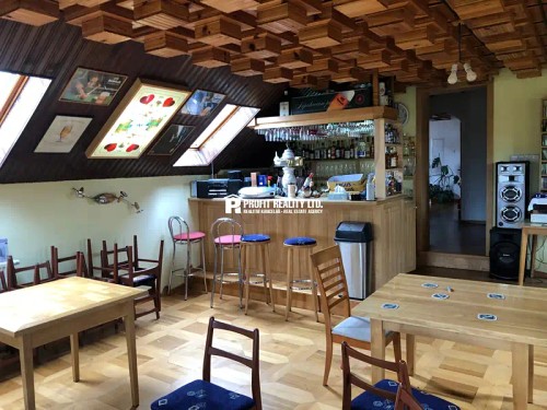 Prodej domu 792 m², pozemek 17934 m²