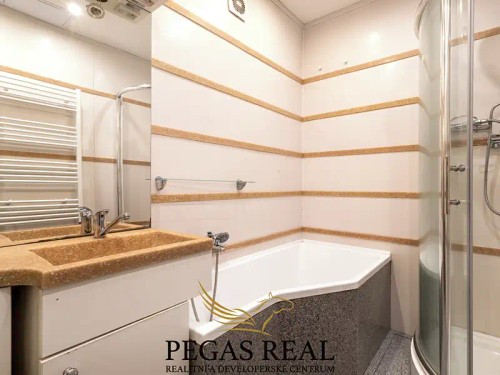 Prodej bytu 4+1 72 m²