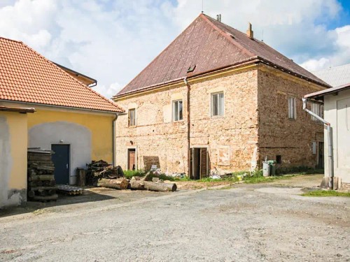 Prodej domu 400 m², pozemek 431 m²