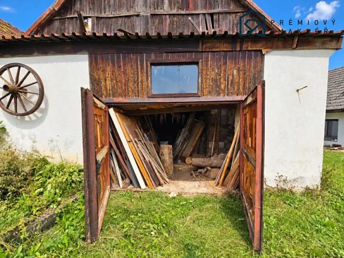 Prodej domu 200 m², pozemek 2021 m²