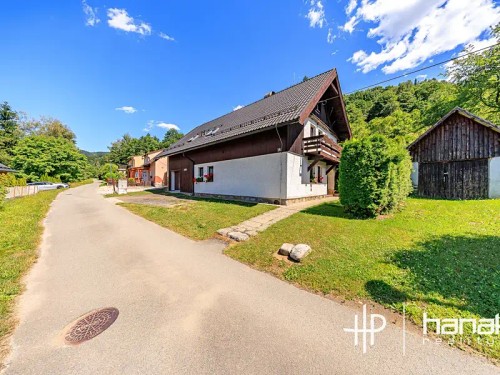 Prodej domu 277 m², pozemek 3924 m²