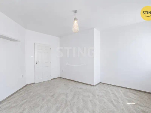 Prodej vily 407 m², pozemek 1880 m²