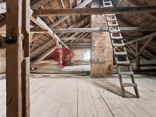Prodej domu 448 m², pozemek 1653 m²