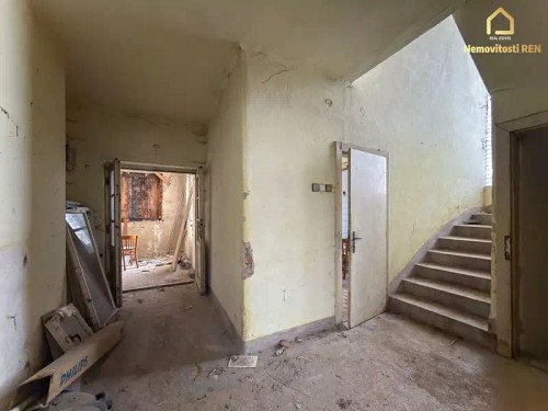 Prodej domu 352 m², pozemek 1649 m²