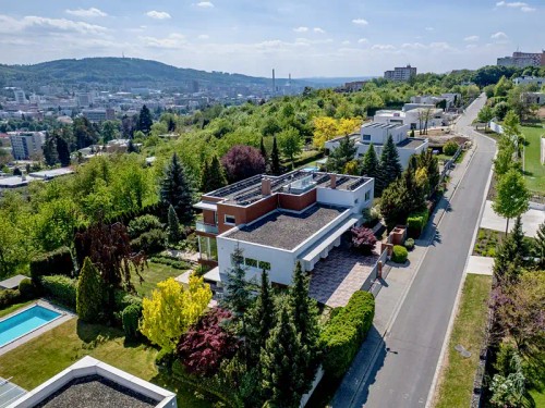 Prodej vily 479 m², pozemek 1503 m²