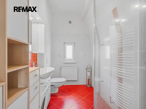 Prodaná vila 320 m², pozemek 1201 m²