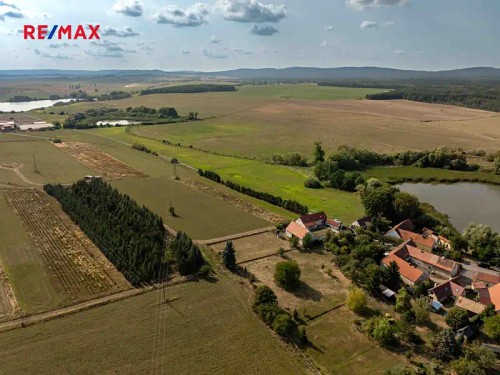 Prodej stavebního pozemku 1147 m²