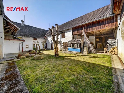 Prodej domu 253 m², pozemek 2239 m²