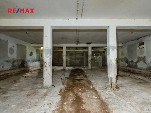 Prodej zemědělské usedlosti 830 m², pozemek 978 m²