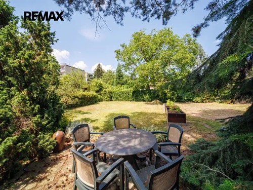 Prodej stavebního pozemku 992 m²