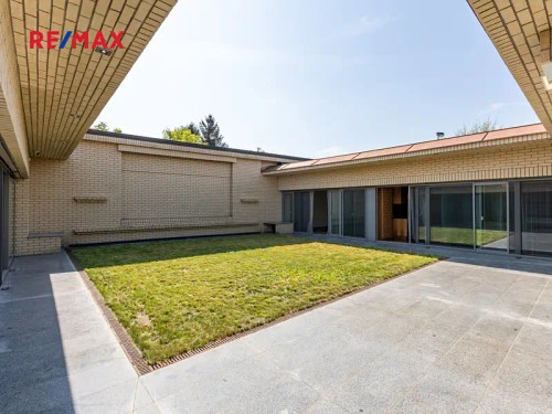 Prodej domu 365 m², pozemek 623 m²