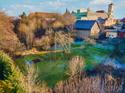 Prodej stavebního pozemku 876 m²