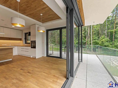 Prodej vily 265 m², pozemek 1811 m²