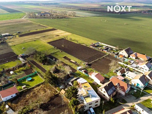 Prodej stavebního pozemku 4530 m²