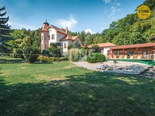 Prodej domu 500 m², pozemek 3392 m²