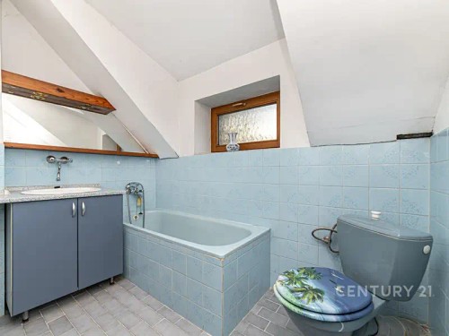 Prodej domu 202 m², pozemek 1087 m²