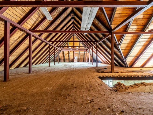 Prodej domu 4000 m², pozemek 3288 m²